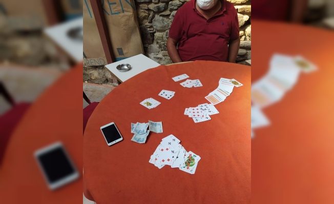 Manisa’da kumar oynayan 5 kişiye ceza