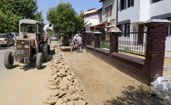 Turgutlu Belediyesi tamirat ve tadilat çalışmalarına aralıksız devam ediyor