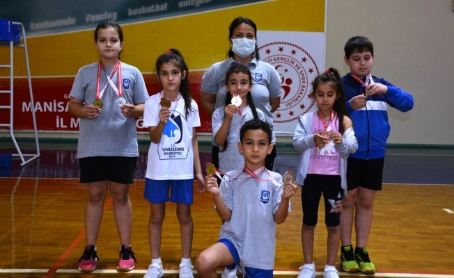 Yunusemreli sporcular valilik kupasında 11 madalya kazandı