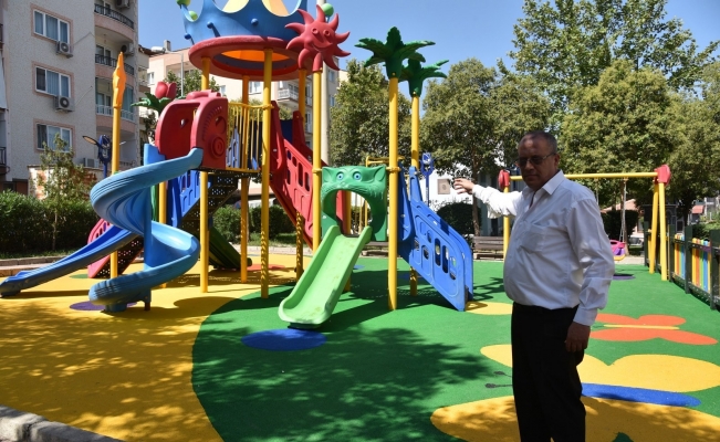 Yunusemre’de 2 park daha yenilendi