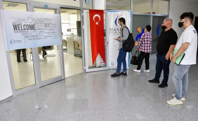 Manisa Celal Bayar Üniversitesi’nde yurtdışı öğrenci kayıtları başladı