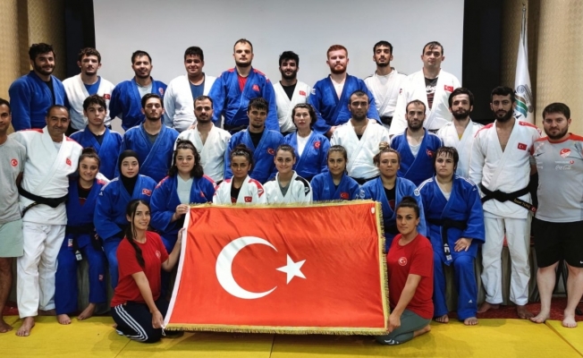 Milli judocular Dünya Şampiyonası’na Salihli’de hazırlanıyor