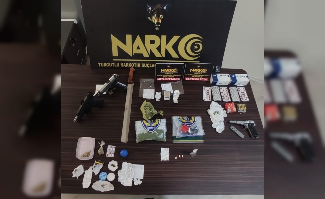 Turgutlu’da uyuşturucu operasyonu: 9 gözaltı