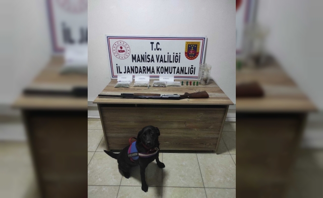 Evde saklanan uyuşturucuyu narkotik köpeği ’Arya’ buldu