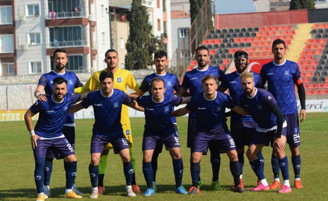 Yunusemre Belediyespor lige galibiyetle başladı