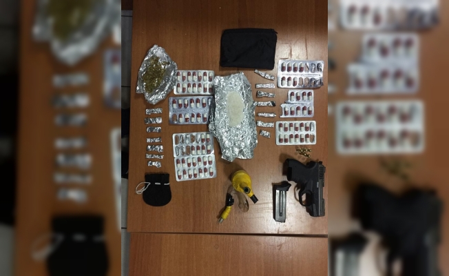 Soma polisinden uyuşturucu operasyonu: 5 tutuklama