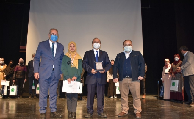 Kur’an-ı Kerim’i güzel okuma yarışmasının finali Salihli’de yapıldı