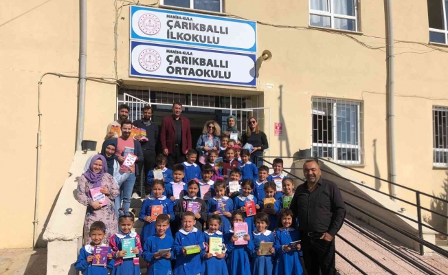 Antalya Konyaaltı’ndan kardeş okul Çarıkballı’ya kitap desteği