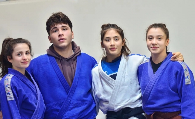 Yunusemreli genç judocular Kocaeli’de madalya hedefliyor