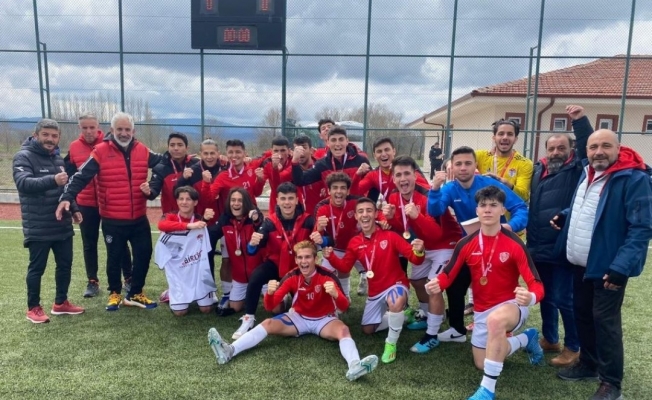 Manisa Spor Lisesi, Türkiye Yarı Finallerine katılmaya hak kazandı