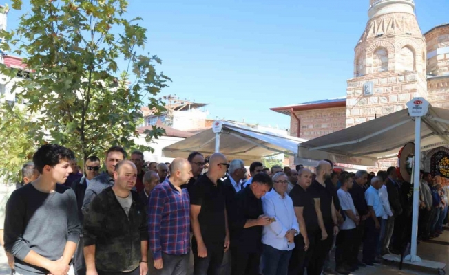 Hayatını kaybeden Filistinliler için Akhisar’da gıyabi cenaze namazı kılındı