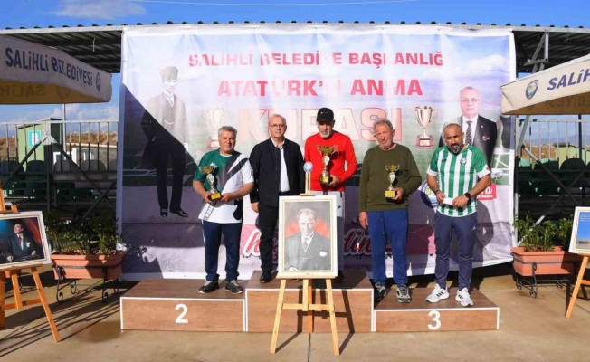Salihli’de Atatürk kupası sahiplerini buldu