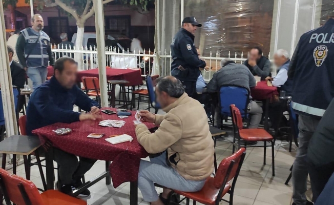 Turgutlu’da huzur uygulamasında aranan 10 şahıs yakalandı