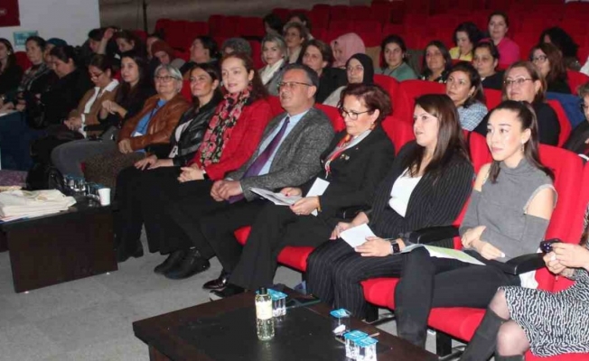 Başkan Öküzcüoğlu kadın muhtar adayları ile buluştu