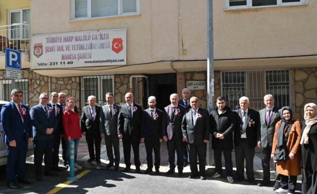 Başkan Ergün, şehit aileleri ve gazi derneklerini ziyaret etti