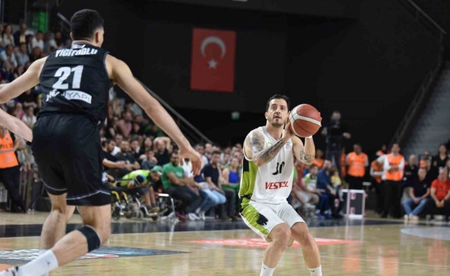 Basketbolda Beşiktaş yarı finalde